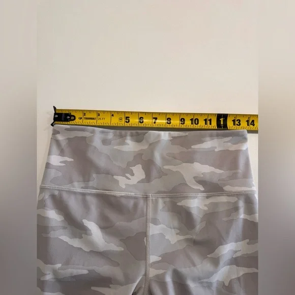 Athleta Elation 7/8 Tight Gray Camo Women's Size Large - Picture 9 of 12